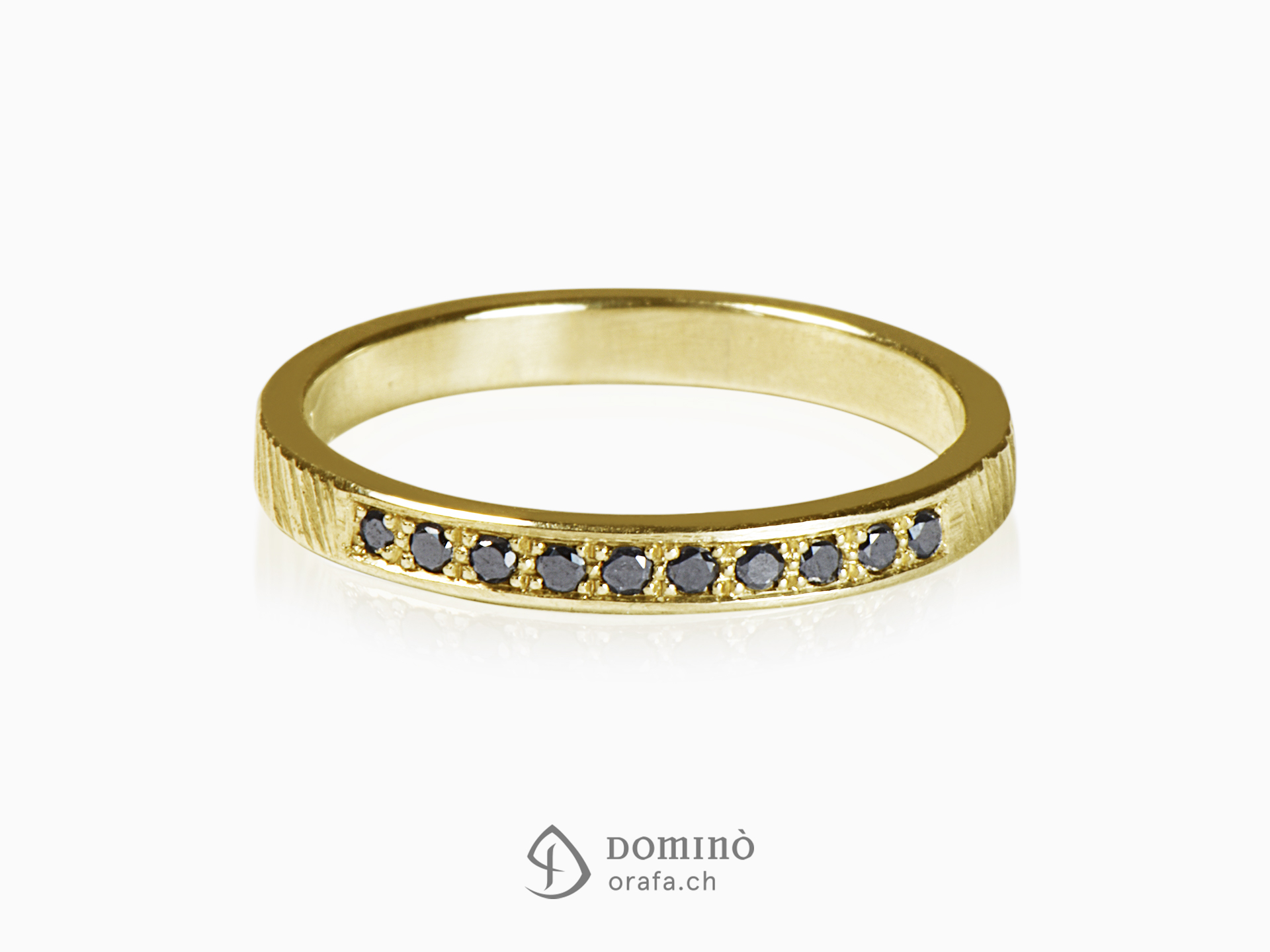 anello-10-diamanti-neri-oro-giallo