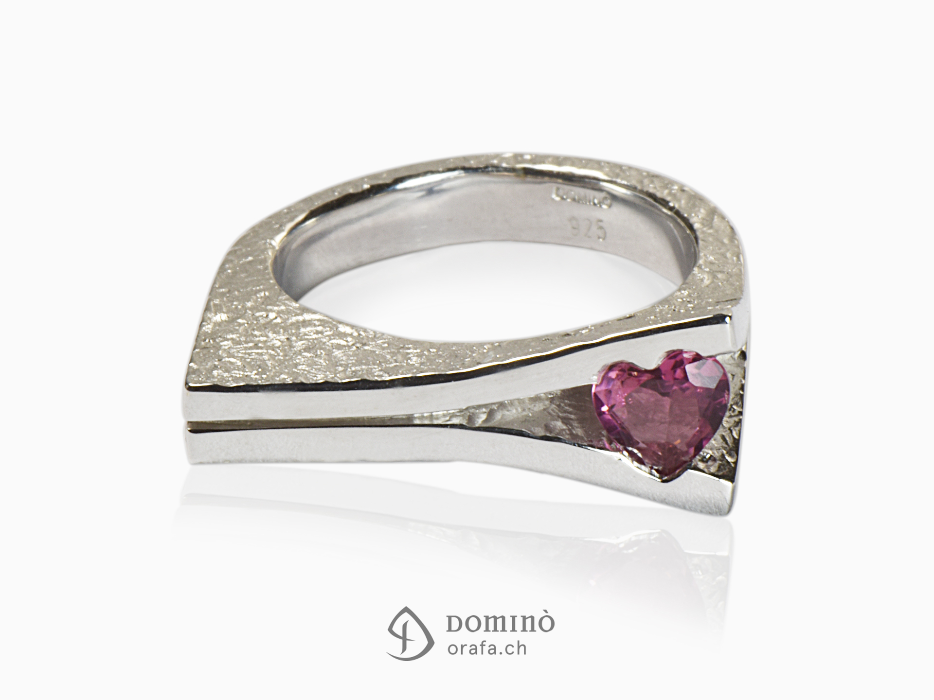Ring with heart shaped tourmaline