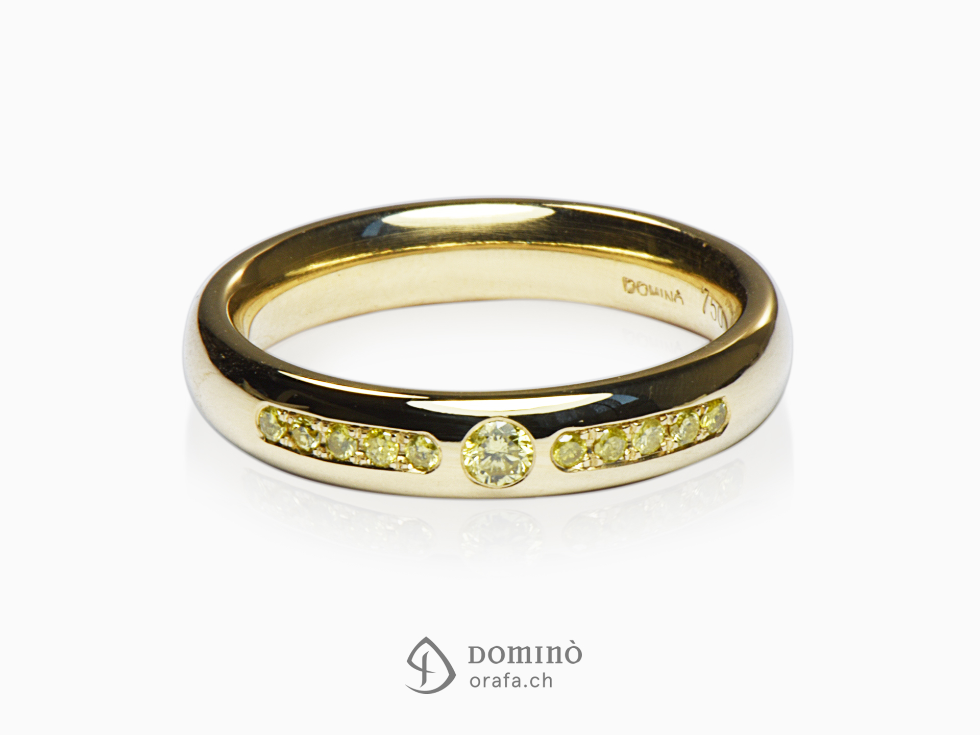 Ring with yellow diamonds
