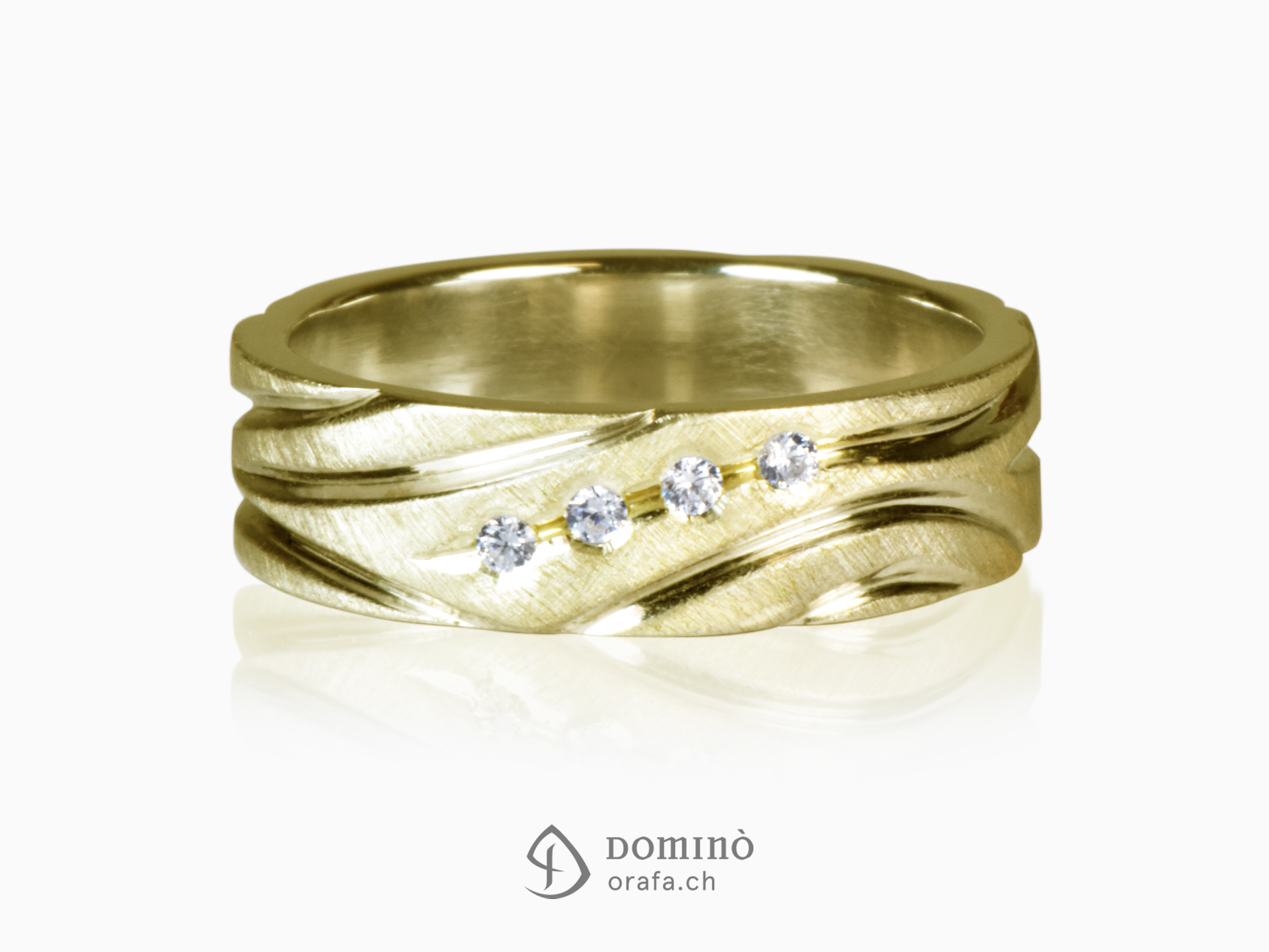 anello-satinato-solchi-lucidi-4-diamanti-oro-giallo