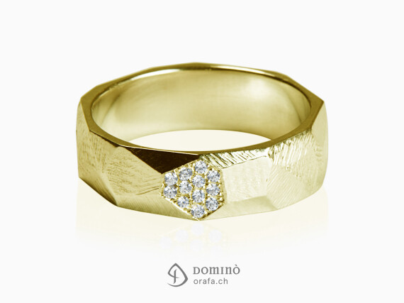 anello-sfaccettato-con-faccetta-di-diamanti-oro-giallo