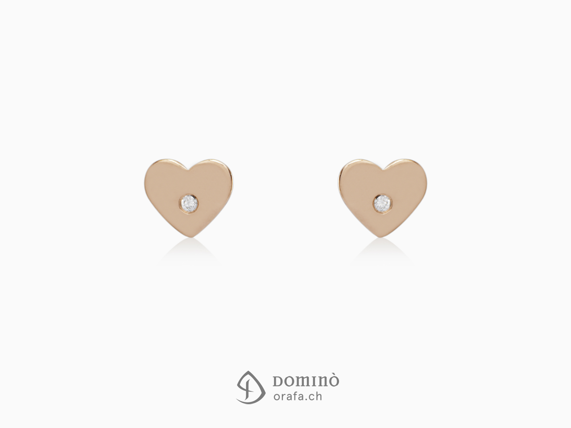 Hearts earrings with diamonds