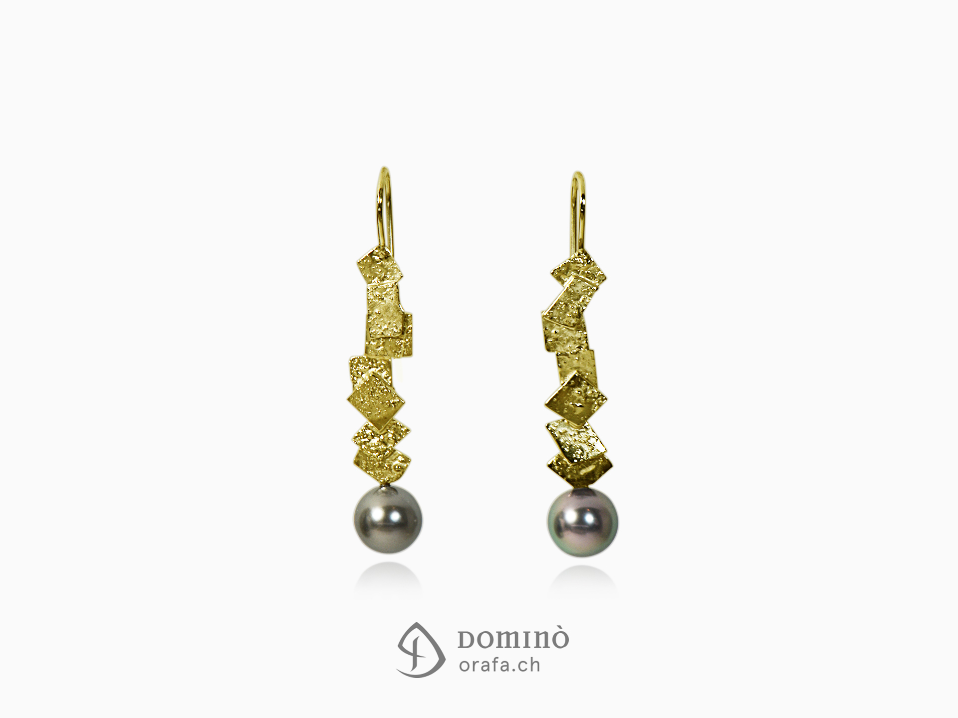 Frammenti earrings with tahitian pearls